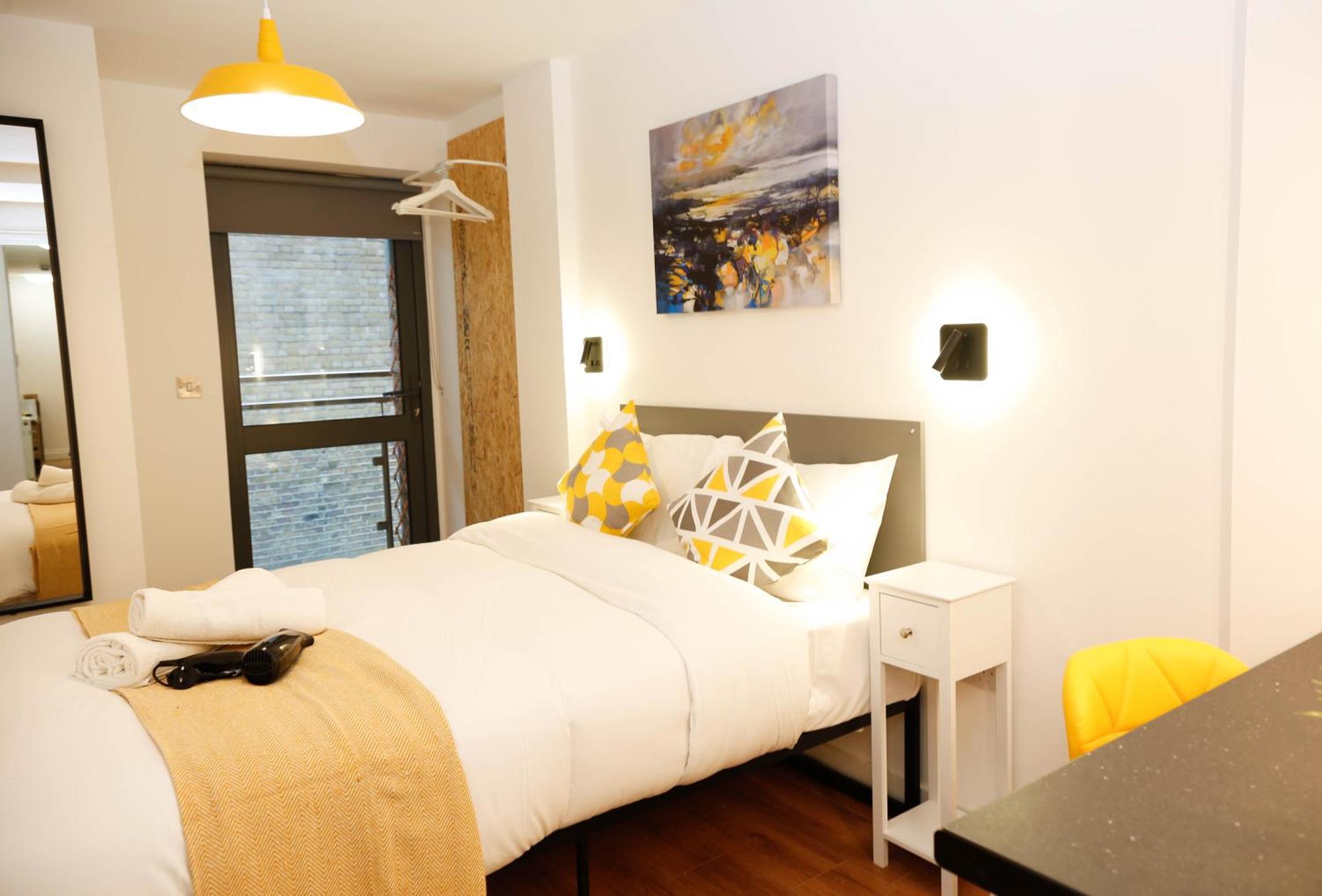 New Luxury Rooms In The Heart Of London Next To Shops, Cafes, Bars & Metro With Shared Bathrooms Exteriör bild