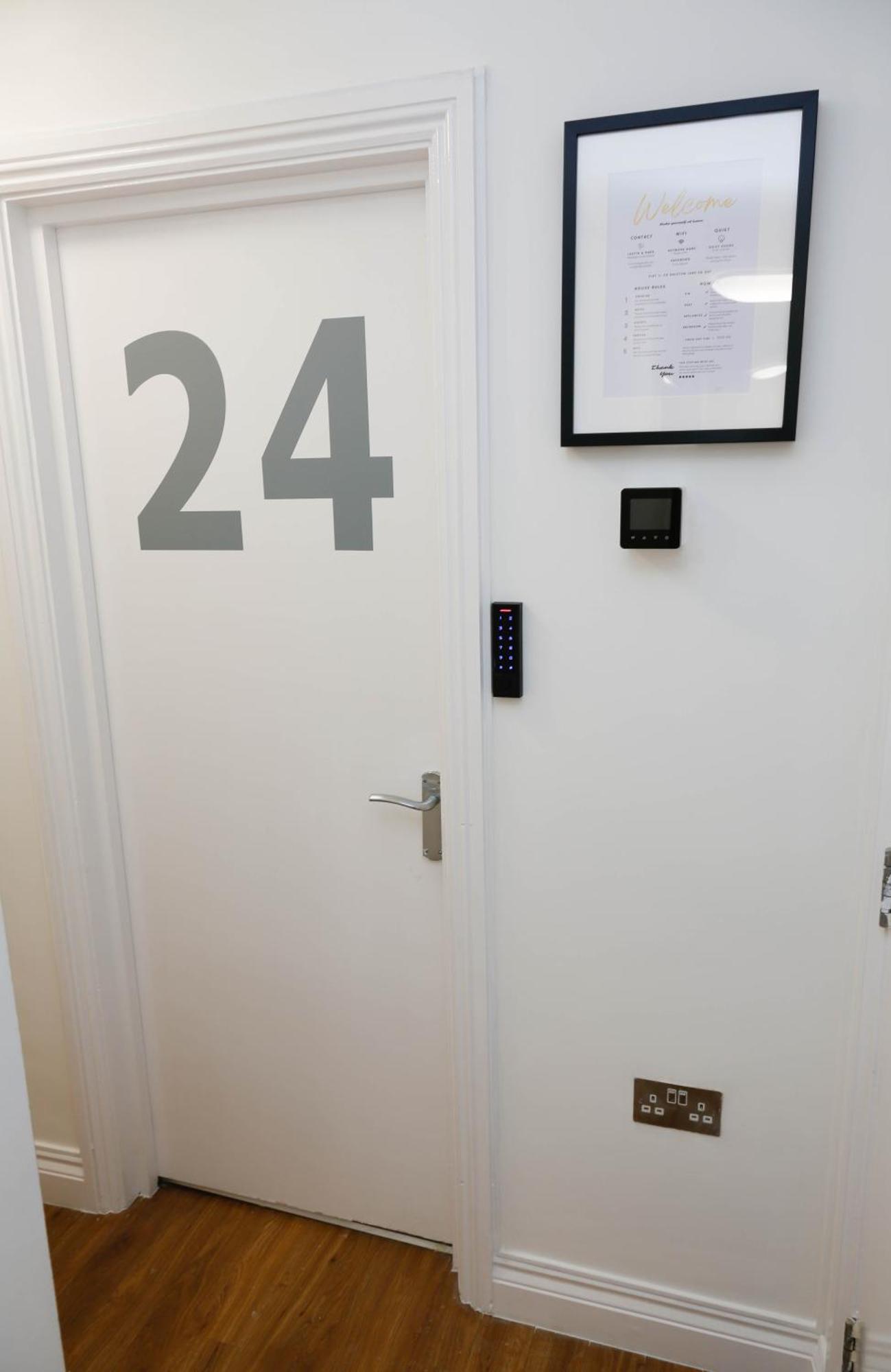 New Luxury Rooms In The Heart Of London Next To Shops, Cafes, Bars & Metro With Shared Bathrooms Exteriör bild