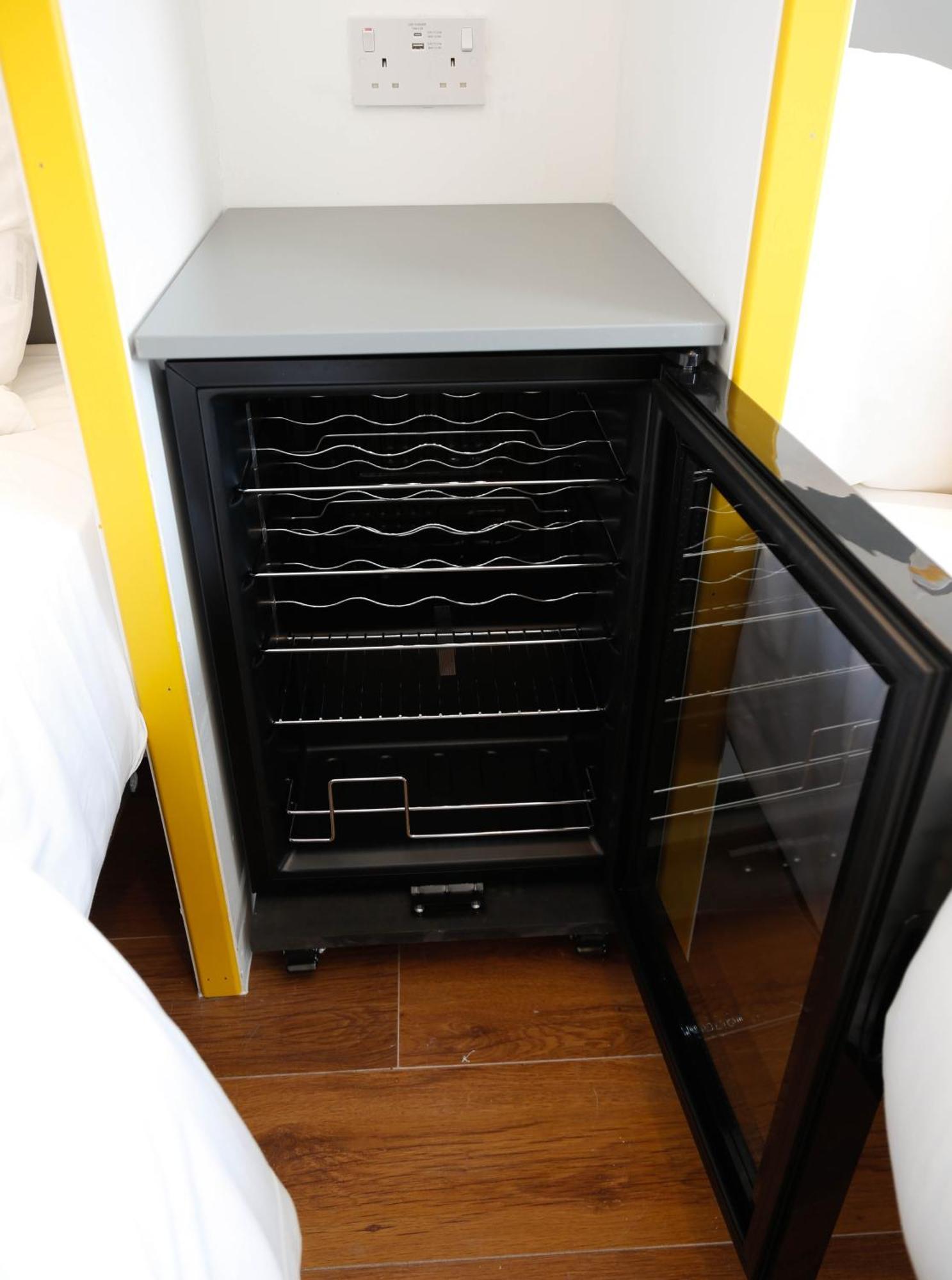 New Luxury Rooms In The Heart Of London Next To Shops, Cafes, Bars & Metro With Shared Bathrooms Exteriör bild